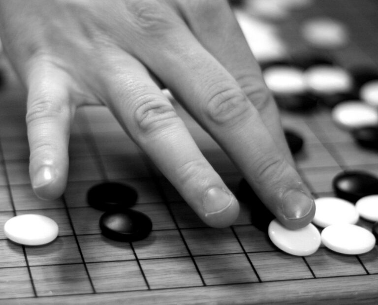 Les tsumego : apprendre à lire les positions au Go